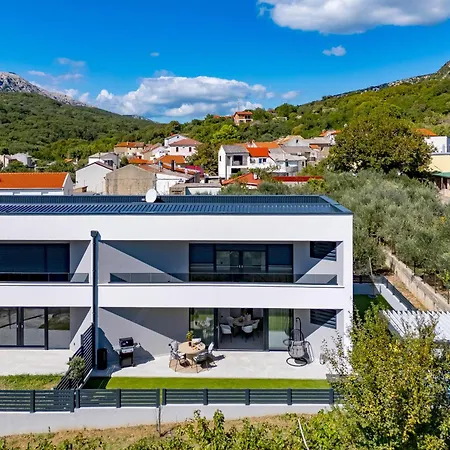 Appartamento Luxury Ani & Ema With Jacuzzi Draga Bašćanska